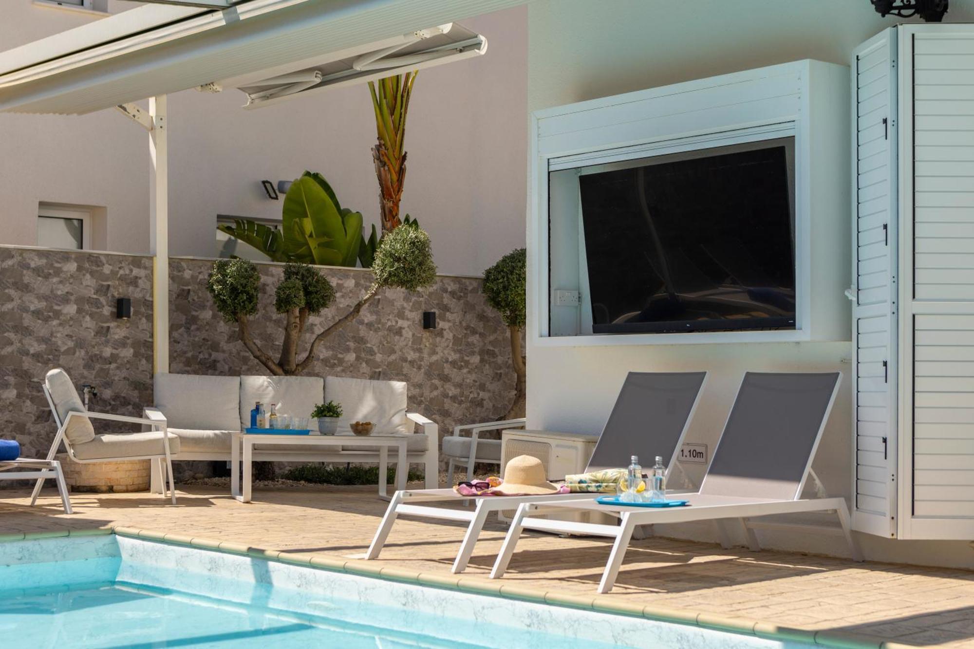 Accomoteleia Crystal Lagoon Villa Protaras Exterior photo