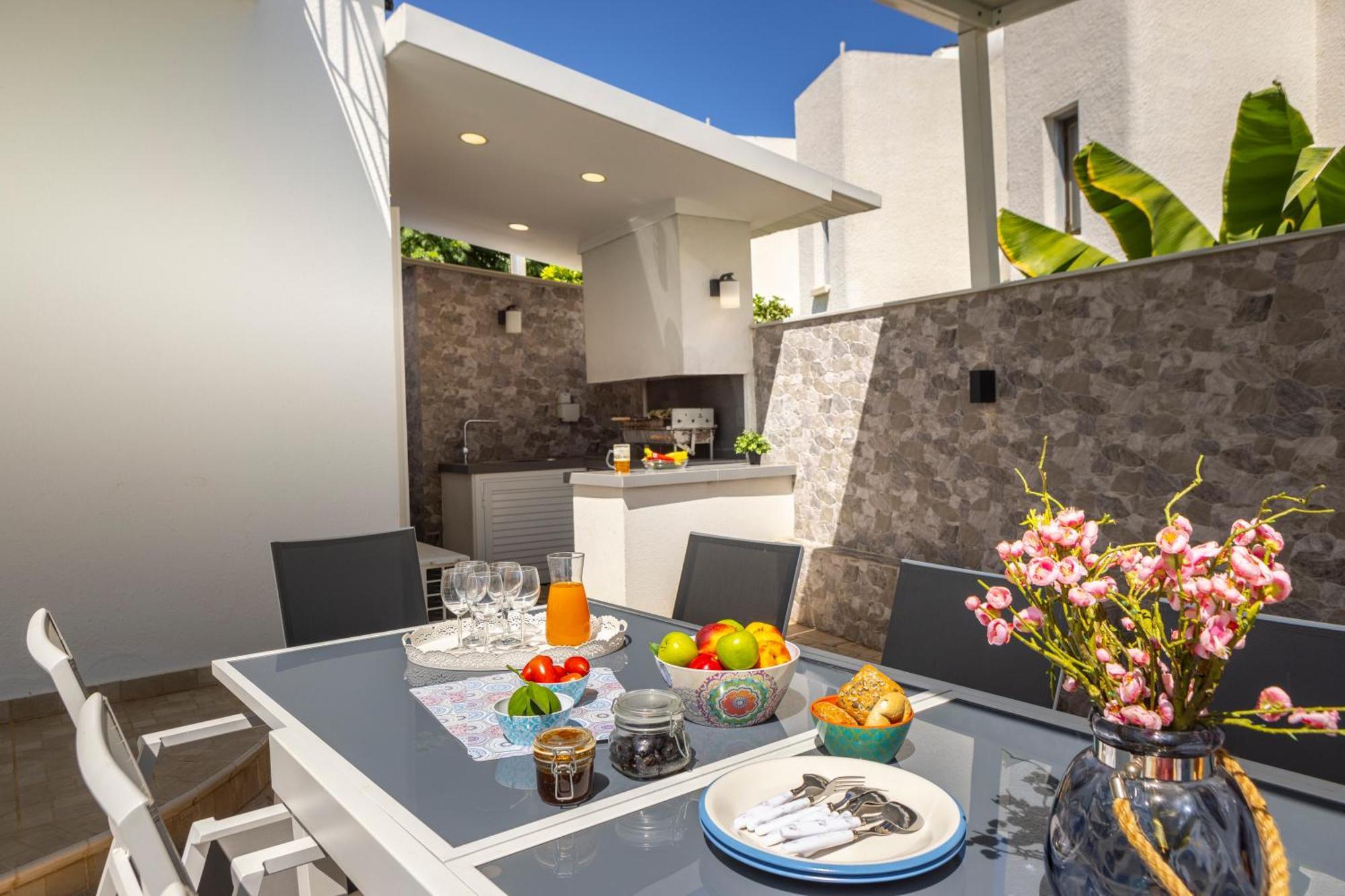 Accomoteleia Crystal Lagoon Villa Protaras Exterior photo